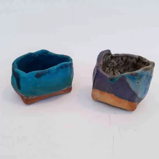 Very small stoneware pots