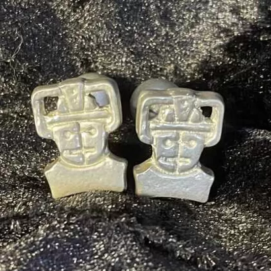 Cyber cufflinks